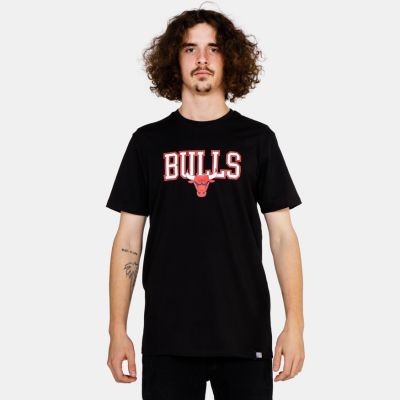 NEW ERA NBA Bball Hoop Graphic Tee Chicago Bulls Black - Schwarz - Kurzärmeliges T-shirt