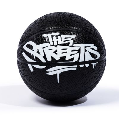 The Streets Embossed Tag Basketball - Schwarz - Ball