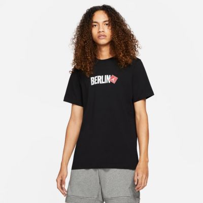 Jordan Berlin Black Tee - Schwarz - Kurzärmeliges T-shirt
